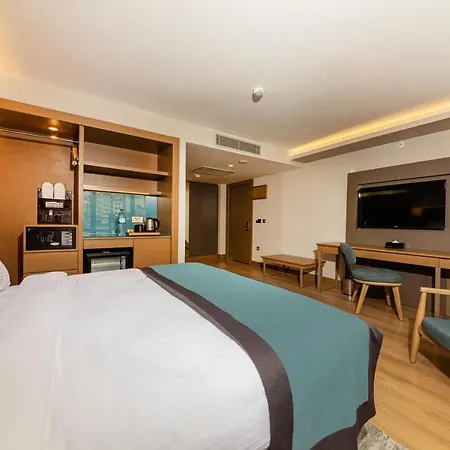 Csk The Halich Port 4*