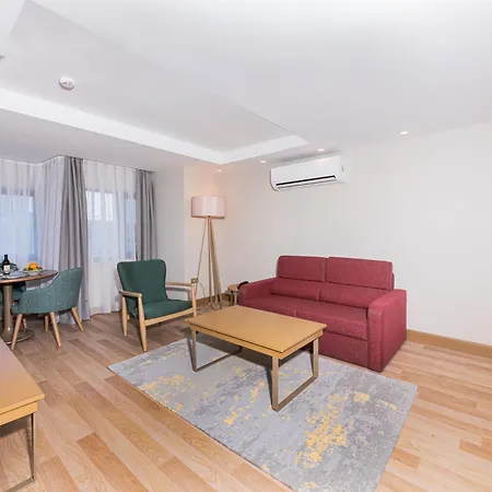 Csk The Halich Port Istambul