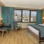 Csk The Halich Port 4*