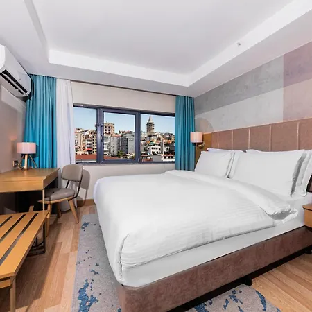 Csk The Halich Port 4*